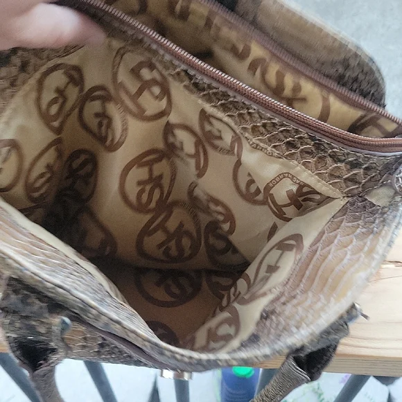 Sag Harbor Brown and Tan Shoulder Bag with Exotic Snake Skin Pattern. Attractive - Picture 7 of 10